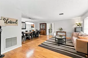 6706 Waldorf Ct, New Port Richey, FL 34655 - Photo 5