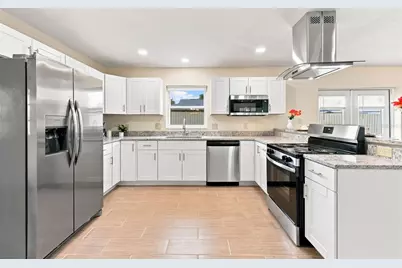 3822 Ravenna Drive, Valrico, FL 33594 - Photo 3
