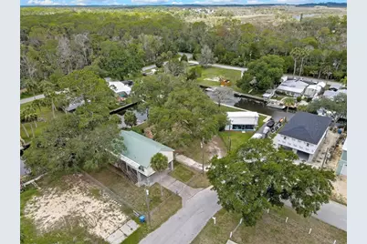 6134 Island Drive, Weeki Wachee, FL 34607 - Photo 21