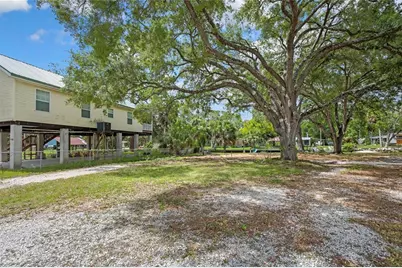 6134 Island Drive, Weeki Wachee, FL 34607 - Photo 7