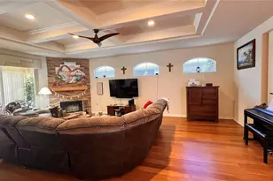 5561 Legend Hills Ln, Spring Hill, FL 34609 - Photo 3