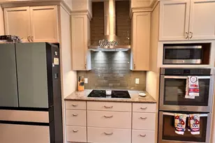 5561 Legend Hills Ln, Spring Hill, FL 34609 - Photo 27