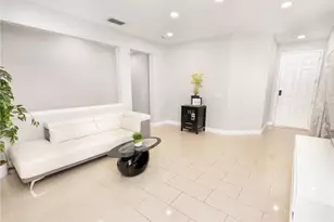 9644 Simeon Dr, Land O Lakes, FL 34638 - Photo 5
