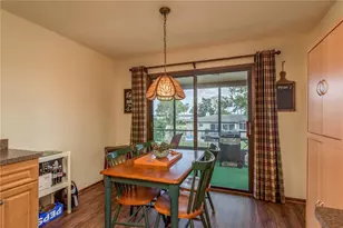 1462 Lakeview Dr, Tarpon Springs, FL 34689 - Photo 15