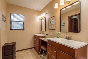 1462 Lakeview Dr, Tarpon Springs, FL 34689 - Photo 19