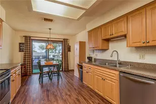 1462 Lakeview Dr, Tarpon Springs, FL 34689 - Photo 13