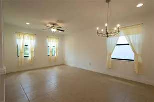 1214 Florablu Dr, Seffner, FL 33584 - Photo 7