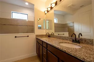 1214 Florablu Dr, Seffner, FL 33584 - Photo 27