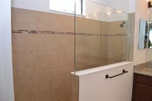 1214 Florablu Dr, Seffner, FL 33584 - Photo 21