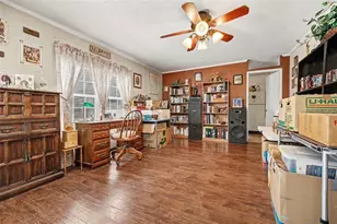 2205 Hibiscus Ave, Middleburg, FL 32068 - Photo 9