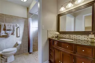 7926 Foxwood Dr, New Port Richey, FL 34653 - Photo 9