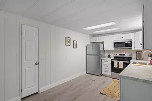 3450 Osage Dr, Zephyrhills, FL 33541 - Photo 7