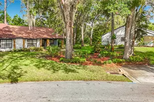 2077 Woodcutter Ct, Spring Hill, FL 34606 - Photo 5