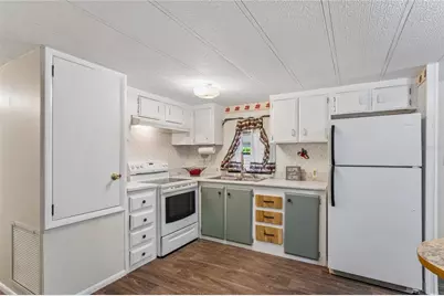 6601 Sutherland Ave, New Port Richey, FL 34653 - Photo 9