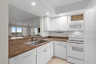 8251 Brent St, Port Richey, FL 34668 - Photo 15