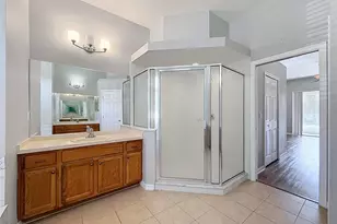 2021 Rutherford Dr, Dover, FL 33527 - Photo 29