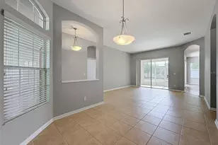 2021 Rutherford Dr, Dover, FL 33527 - Photo 9