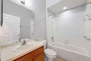 2021 Rutherford Dr, Dover, FL 33527 - Photo 35