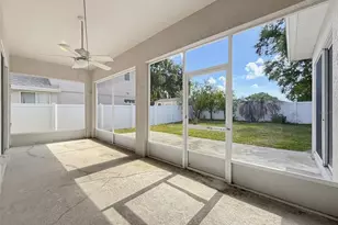 2021 Rutherford Dr, Dover, FL 33527 - Photo 41