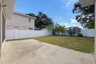 2021 Rutherford Dr, Dover, FL 33527 - Photo 43