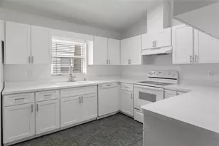 10370 Sandlor St, Spring Hill, FL 34608 - Photo 37