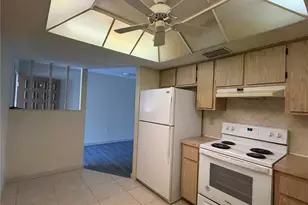 9221 Repondo Pl, New Port Richey, FL 34655 - Photo 7