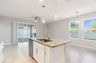 1100 Coral Ln, Dunedin, FL 34698 - Photo 11