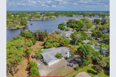 425 Craig Drive, Tarpon Springs, FL 34689 - Photo 9
