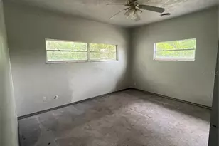 425 Craig Dr, Tarpon Springs, FL 34689 - Photo 19