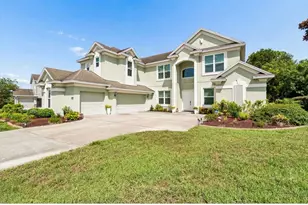 13800 Crest Lake Dr, Hudson, FL 34669 - Photo 1