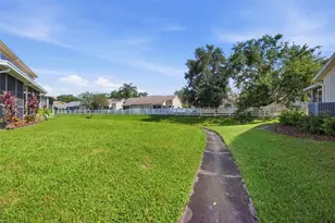 7807 Hardwick Dr, New Port Richey, FL 34653 - Photo 13