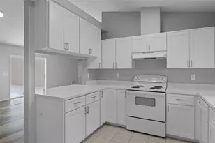 10370 Sandlor St, Spring Hill, FL 34608 - Photo 13