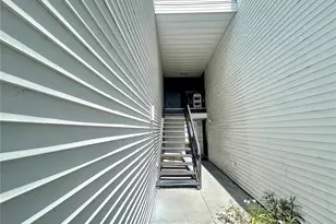 705 Haven Pl, Tarpon Springs, FL 34689 - Photo 3
