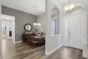 12903 Drakefield Dr, Spring Hill, FL 34610 - Photo 9