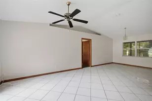 1325 W Sorrento Dr, Citrus Springs, FL 34434 - Photo 9