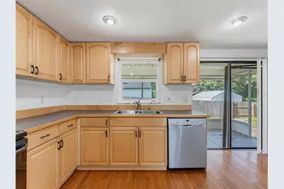 1116 E Oakwood Street, Tarpon Springs, FL 34689 - Photo 25