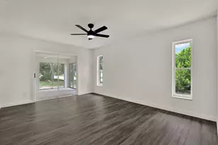 12186 Lamont Dr, Spring Hill, FL 34608 - Photo 13