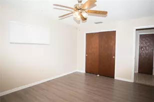 10124 Carrin Rd, Spring Hill, FL 34608 - Photo 9