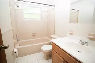 10124 Carrin Rd, Spring Hill, FL 34608 - Photo 11