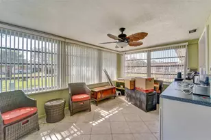 10800 Los Santos Dr, Port Richey, FL 34668 - Photo 13