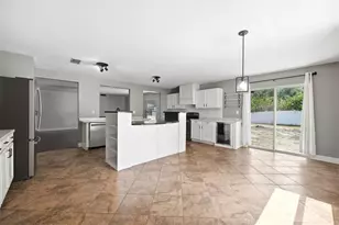 14026 Jacobson Dr, Odessa, FL 33556 - Photo 7