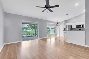 24308 Landing Dr, Lutz, FL 33559 - Photo 5