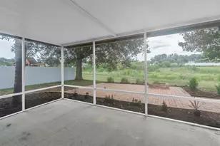 24308 Landing Dr, Lutz, FL 33559 - Photo 37