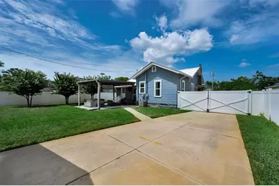 3421 Iris Street N, Saint Petersburg, FL 33704 - Photo 45