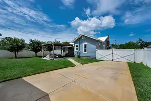 3421 Iris St N, Saint Petersburg, FL 33704 - Photo 45