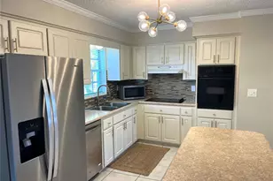 6650 Hickorywood Ln, New Port Richey, FL 34653 - Photo 5