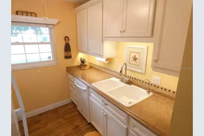 4801 Airport Road #213, Zephyrhills, FL 33542 - Photo 5