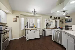11095 Flatwood Ave, Weeki Wachee, FL 34613 - Photo 19