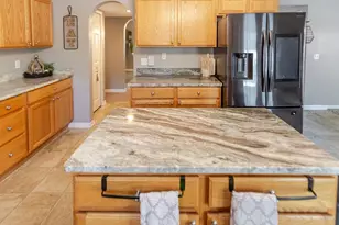 11083 Maybird Ave, Weeki Wachee, FL 34613 - Photo 17