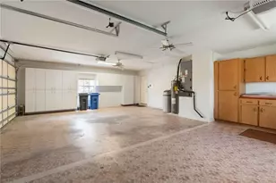 2122 Platinum Dr, Sun City Center, FL 33573 - Photo 41
